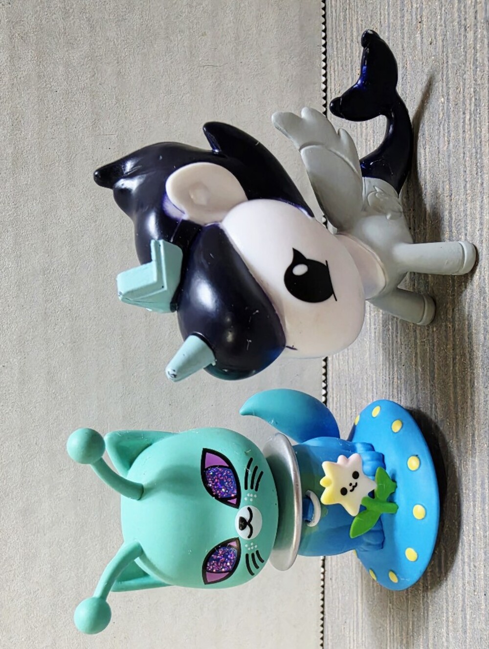 Tokidoki Collectible Vinyl Figures Capt. Whiskers Gwen Galatic Cats Mermicorno